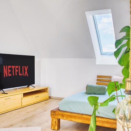 Luxus Apartment! Kueche, Balkon, Netflix, Parkplatz - 8 Personen Ilmmunster المظهر الخارجي الصورة
