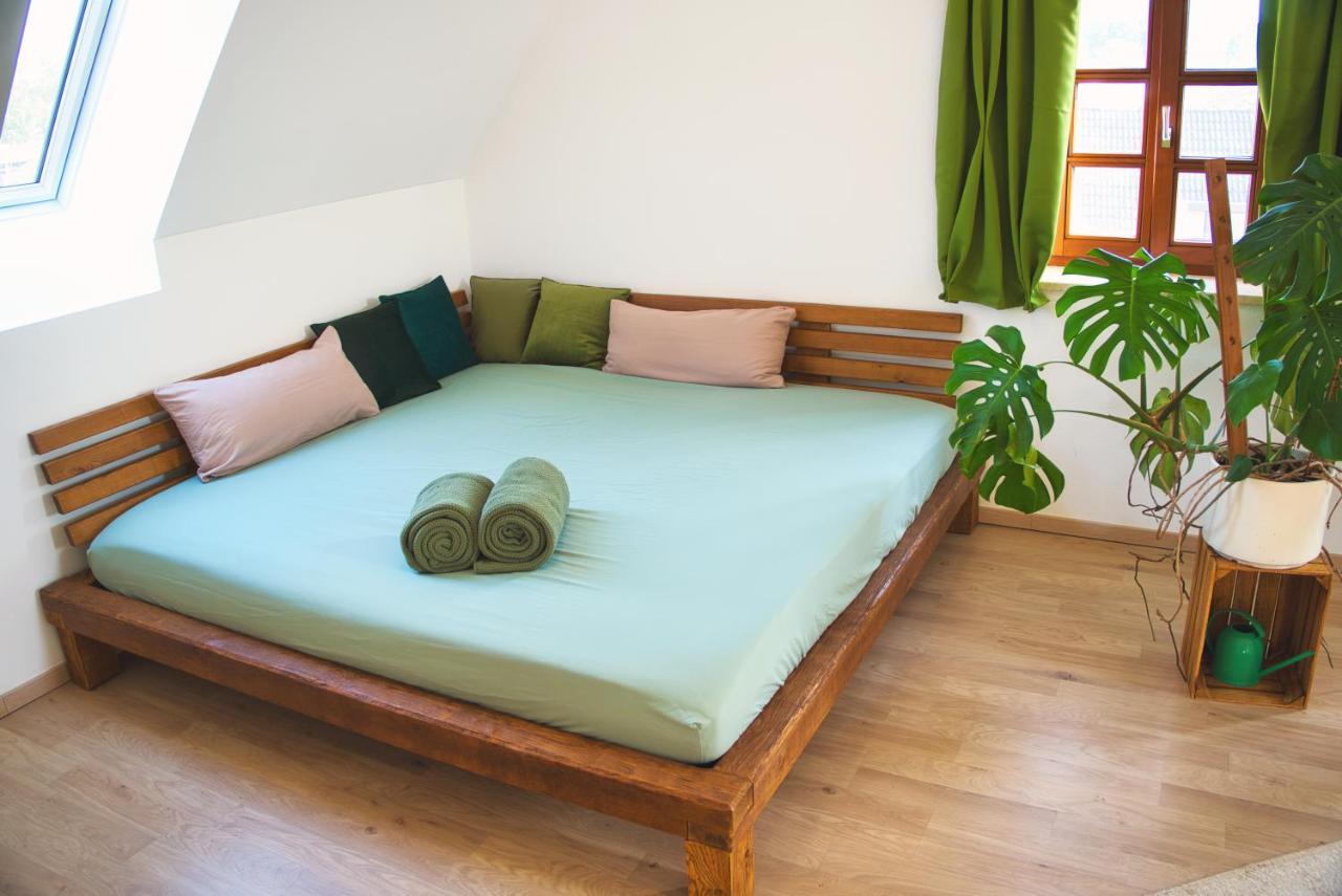 Luxus Apartment! Kueche, Balkon, Netflix, Parkplatz - 8 Personen Ilmmunster المظهر الخارجي الصورة